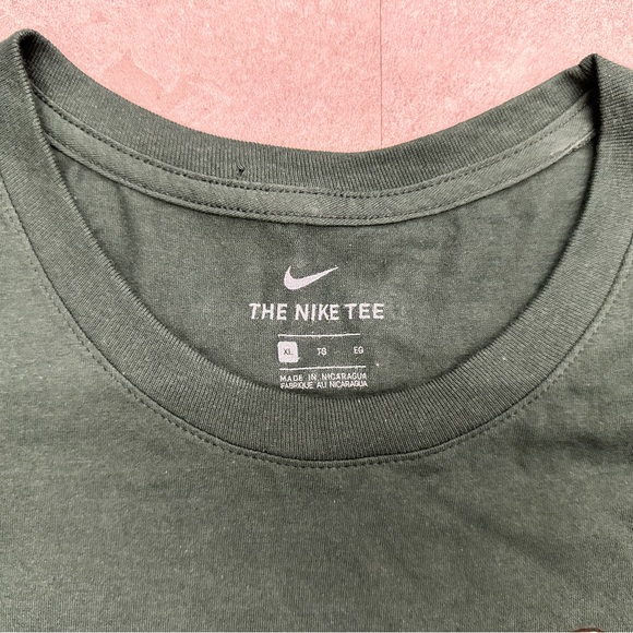 Nike Swoosh Oakland Athletics A's hotdog t-shirt - Picture 3 of 5